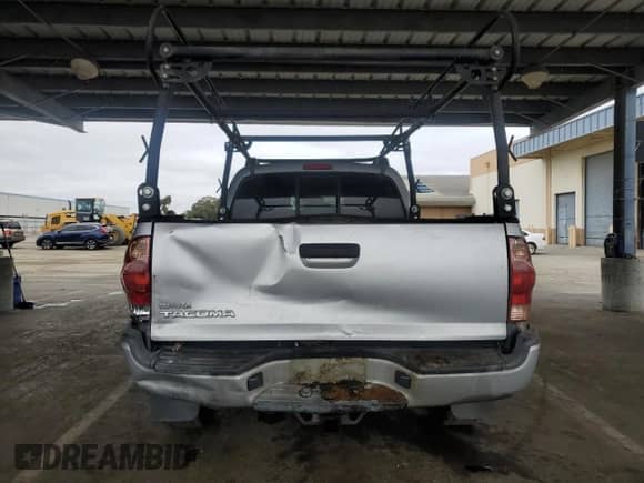 2007 Toyota Tacoma PreRunner с VIN 3TMKU72N07M010663, выставлен на аукционе Copart как лот 68906725 с пробегом 227 087 миль миль и Списание • Salvage title. История ставок и продаж доступна на DreamBid. Изображение 6.