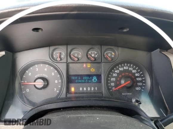 2009 Ford F-150 STX with VIN 1FTRX14WX9FA79842, listed as a Copart auction lot 90244545 with 239,698 mi miles and Clean title. Bid and sale history available at DreamBid. Image 9.