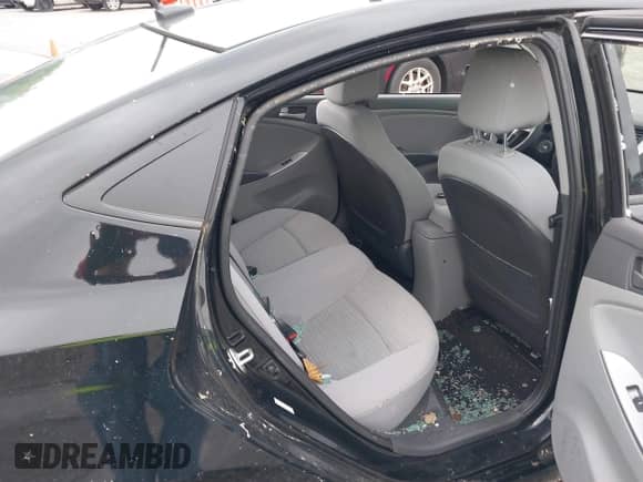 2017 Hyundai Accent SE с VIN KMHCT4AE2HU354673, выставлен на аукционе IAAI как лот 42546971 с пробегом 46 600 миль миль и . История ставок и продаж доступна на DreamBid. Изображение 8.