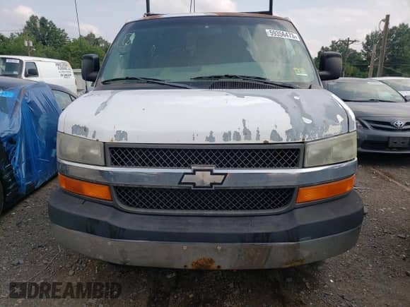 2004 Chevrolet Express Cargo с VIN 1GCGG25V341159668, выставлен на аукционе Copart как лот 65355864 с пробегом Не указан миль и Списание • Salvage title. История ставок и продаж доступна на DreamBid. Изображение 5.