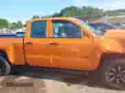 2017 Chevrolet Silverado 1500 Work Truck z VIN 1GCVKNEH8HZ313851, wystawiony jako IAAI lot #42557790 z przebiegiem 181 589 mil mil oraz . Historia ofert i sprzedaży dostępna na DreamBid. Obrazek 14.