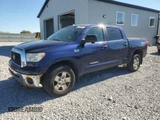 2007 Toyota Tundra SR5 z VIN 5TBDV54177S460582, wystawiony jako Copart lot #82386345 z przebiegiem 253 893 mil mil oraz Czysty tytuł • Clean title. Historia ofert i sprzedaży dostępna na DreamBid. Obrazek 1.