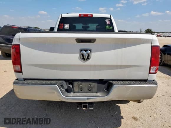 2018 Ram 1500 Tradesman z VIN 1C6RR6FG0JS315463, wystawiony jako Copart lot #84567355 z przebiegiem 113 743 mil mil oraz Szkoda całkowita • Salvage title. Historia ofert i sprzedaży dostępna na DreamBid. Obrazek 6.