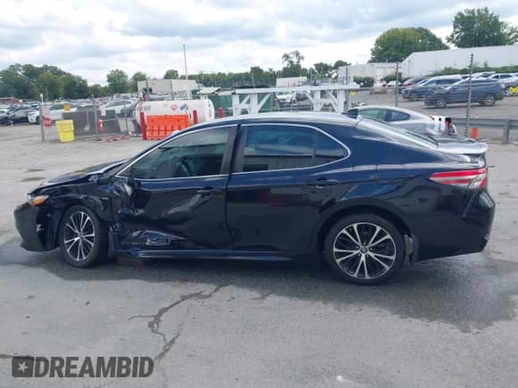 2019 Toyota Camry LE с VIN 4T1B11HK5KU185364, выставлен на аукционе IAAI как лот 43241348 с пробегом 85 155 миль миль и . История ставок и продаж доступна на DreamBid. Изображение 15.