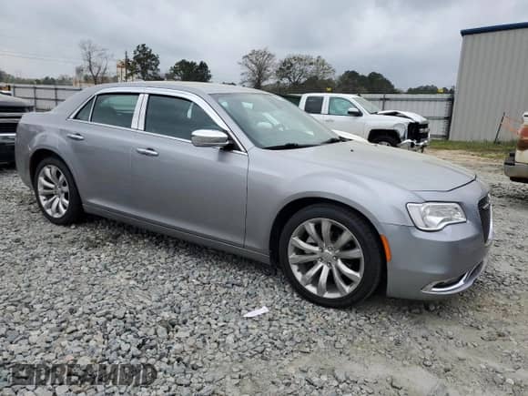 2018 Chrysler 300 Limited с VIN 2C3CCAEG7JH194155, выставлен на аукционе Copart как лот 46932554 с пробегом 48 504 миль миль и Списание • Salvage title. История ставок и продаж доступна на DreamBid. Изображение 4.