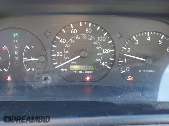 2000 Toyota Camry LE z VIN JT2BG22K5Y0456904, wystawiony jako IAAI lot #43519495 z przebiegiem 113 828 mil mil oraz . Historia ofert i sprzedaży dostępna na DreamBid. Obrazek 7.