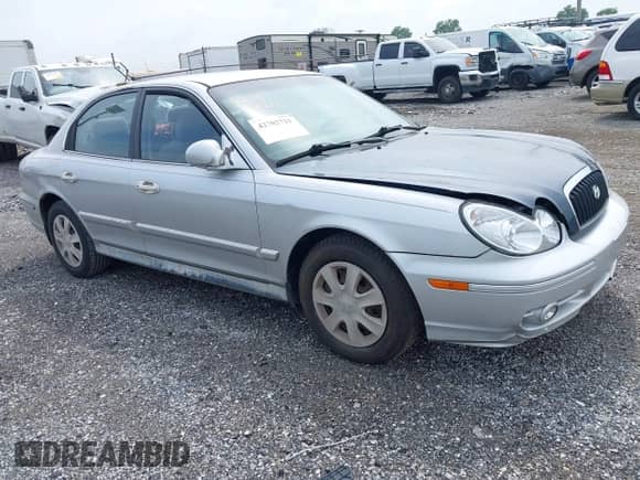 2003 Hyundai Sonata with VIN KMHWF25S73A778126, listed as a IAAI auction lot 42702721 with 227,218 mi miles and . Bid and sale history available at DreamBid. Image 1.