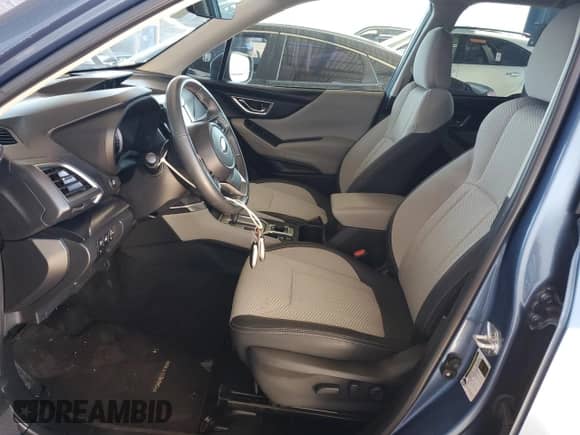 2024 Subaru Forester Premium z VIN JF2SKADC3RH511280, wystawiony jako Copart lot #84187505 z przebiegiem 33 521 mil mil oraz Szkoda całkowita • Salvage title. Historia ofert i sprzedaży dostępna na DreamBid. Obrazek 7.