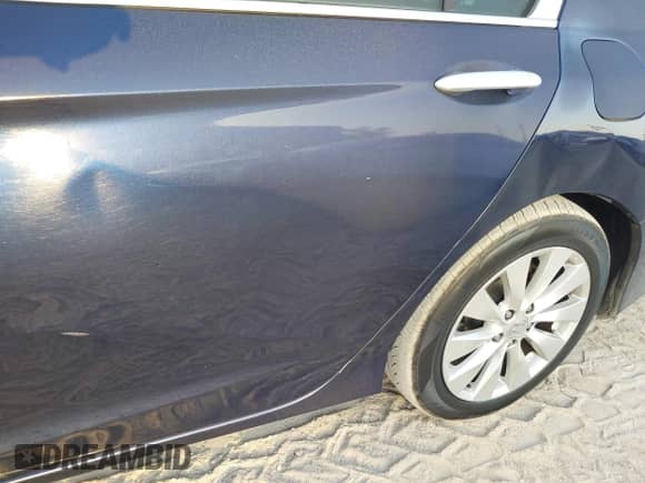 2014 Honda Accord EX-L with VIN 1HGCR3F87EA015356, listed as a IAAI auction lot 41839808 with 266,343 mi miles and . Bid and sale history available at DreamBid. Image 19.