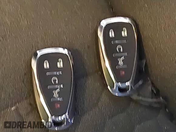 2020 Chevrolet Equinox LT z VIN 2GNAXJEV5L6269561, wystawiony jako IAAI lot #43266523 z przebiegiem 23 277 mil mil oraz . Historia ofert i sprzedaży dostępna na DreamBid. Obrazek 11.