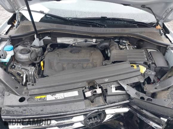 2019 Volkswagen Tiguan S с VIN 3VV0B7AX7KM031438, выставлен на аукционе IAAI как лот 42367337 с пробегом Не указан миль и . История ставок и продаж доступна на DreamBid. Изображение 10.