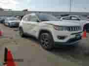 2018 Jeep Compass Limited z VIN 3C4NJDCB3JT115137, wystawiony jako Copart lot #68334465 z przebiegiem 70 768 mil mil oraz Szkoda całkowita • Salvage title. Historia ofert i sprzedaży dostępna na DreamBid. Obrazek 14.