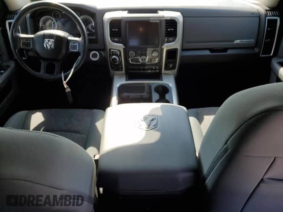 2017 Ram 1500 Big Horn z VIN 1C6RR7LT9HS612958, wystawiony jako Copart lot #80919945 z przebiegiem 105 982 mil mil oraz Szkoda całkowita • Salvage title. Historia ofert i sprzedaży dostępna na DreamBid. Obrazek 8.