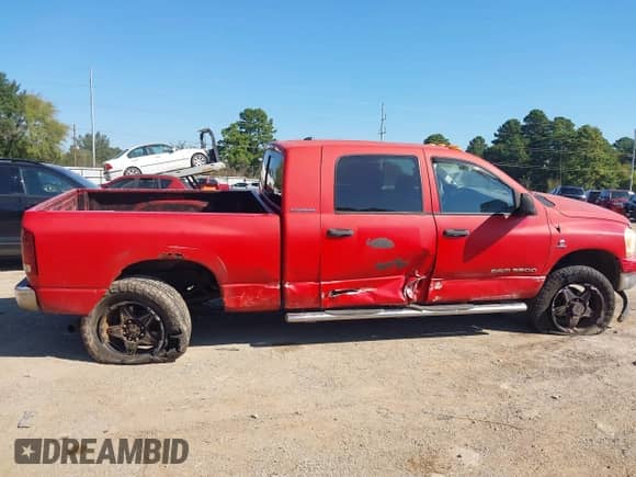 2006 Dodge 3500 Laramie with VIN 3D7LX39CX6G164566, listed as a IAAI auction lot 43320187 with 190,178 mi miles and . Bid and sale history available at DreamBid. Image 6.