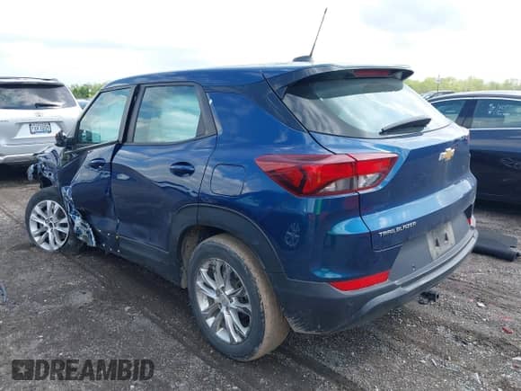 2021 Chevrolet TrailBlazer LS z VIN KL79MMS28MB133341, wystawiony jako IAAI lot #42211830 z przebiegiem 98 176 mil mil oraz . Historia ofert i sprzedaży dostępna na DreamBid. Obrazek 3.