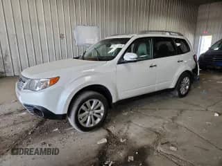 2012 Subaru Forester X Touring z VIN JF2SHAGC1CH418274, wystawiony jako Copart lot #71618615 z przebiegiem 136 573 mil mil oraz Nie do naprawy • Non repairable. Historia ofert i sprzedaży dostępna na DreamBid. Obrazek 1.
