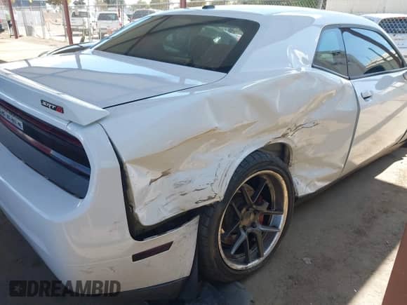 2012 Dodge Challenger SRT-8 392 с VIN 2C3CDYCJ1CH243924, выставлен на аукционе IAAI как лот 43368898 с пробегом 74 909 миль миль и . История ставок и продаж доступна на DreamBid. Изображение 6.