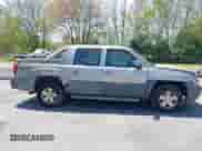 2002 Chevrolet Avalanche с VIN 3GNEK13T62G106227, выставлен на аукционе IAAI как лот 42257111 с пробегом 178 328 миль миль и . История ставок и продаж доступна на DreamBid. Изображение 6.