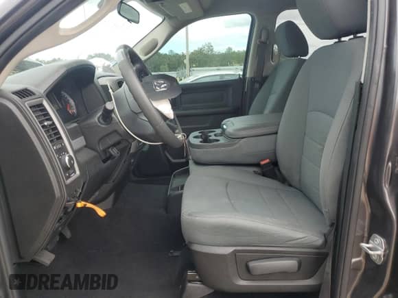 2019 Ram 1500 Express z VIN 1C6RR6KT8KS746699, wystawiony jako Copart lot #85265245 z przebiegiem 64 331 mil mil oraz Nie do naprawy • Non repairable. Historia ofert i sprzedaży dostępna na DreamBid. Obrazek 7.