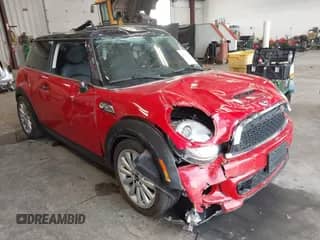 2011 MINI Hardtop S with VIN WMWSV3C54BTY20924, listed as a IAAI auction lot 42750492 with 57,821 mi miles and . Bid and sale history available at DreamBid. Image 1.