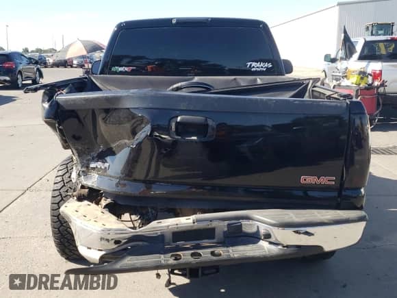 2000 GMC Sierra 1500 SL z VIN 1GTEC14V7YZ364271, wystawiony jako Copart lot #63166765 z przebiegiem 180 577 mil mil oraz Szkoda całkowita • Salvage title. Historia ofert i sprzedaży dostępna na DreamBid. Obrazek 6.