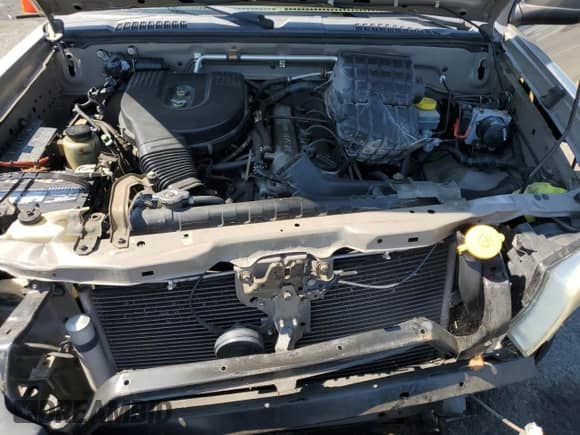 2004 Nissan Frontier XE с VIN 1N6DD26T14C428342, выставлен на аукционе Copart как лот 70575385 с пробегом 191 056 миль миль и Списание • Salvage title. История ставок и продаж доступна на DreamBid. Изображение 11.