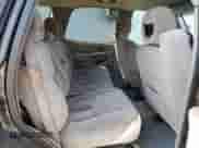 2004 Chevrolet Tahoe LS z VIN 1GNEC13V54R168056, wystawiony jako Copart lot #42450285 z przebiegiem 146 706 mil mil oraz Czysty tytuł • Clean title. Historia ofert i sprzedaży dostępna na DreamBid. Obrazek 11.