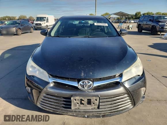 2017 Toyota Camry XLE z VIN 4T1BF1FK3HU616376, wystawiony jako Copart lot #82479955 z przebiegiem 147 740 mil mil oraz Szkoda całkowita • Salvage title. Historia ofert i sprzedaży dostępna na DreamBid. Obrazek 5.