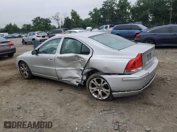 2009 Volvo S60 2.5T with VIN YV1RS592792736609, listed as a Copart auction lot 62700375 with 174,588 mi miles and Salvage title. Bid and sale history available at DreamBid. Image 2.