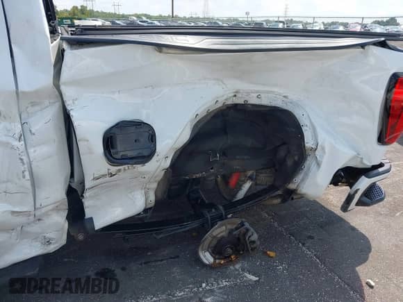 2021 GMC Sierra 1500 AT4 with VIN 3GTU9EET3MG320485, listed as a IAAI auction lot 43170195 with 123,129 mi miles and . Bid and sale history available at DreamBid. Image 17.