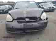 2010 Hyundai Accent Blue z VIN KMHCM3AC1AU158686, wystawiony jako IAAI lot #41466819 z przebiegiem 142 241 mil mil oraz . Historia ofert i sprzedaży dostępna na DreamBid. Obrazek 6.