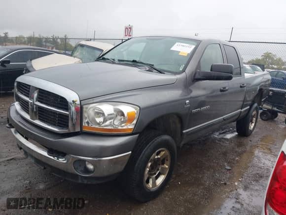 2006 Dodge 2500 SLT with VIN 3D7KS28C56G230981, listed as a IAAI auction lot 43380232 with 275,125 mi miles and . Bid and sale history available at DreamBid. Image 2.
