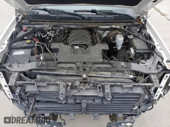 2018 Chevrolet Silverado 1500 High Country with VIN 3GCPCTEJ3JG264996, listed as a Copart auction lot 53674695 with 121,312 mi miles and Salvage title. Bid and sale history available at DreamBid. Image 12.