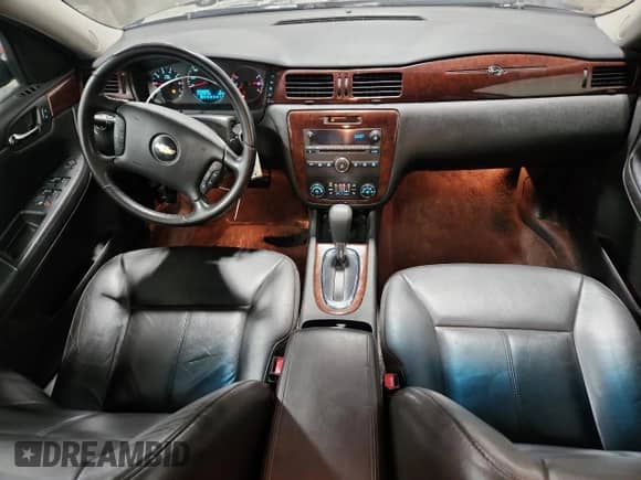 2009 Chevrolet Impala LT z VIN 2G1WT57K191248029, wystawiony jako Copart lot #80304675 z przebiegiem 119 775 mil mil oraz Szkoda całkowita • Salvage title. Historia ofert i sprzedaży dostępna na DreamBid. Obrazek 8.