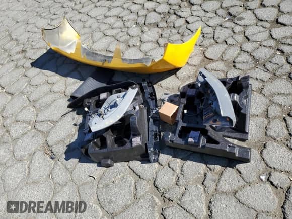 2014 Toyota Prius One с VIN JTDKDTB38E1064486, выставлен на аукционе Copart как лот 84020955 с пробегом 141 593 миль миль и Списание • Salvage title. История ставок и продаж доступна на DreamBid. Изображение 12.