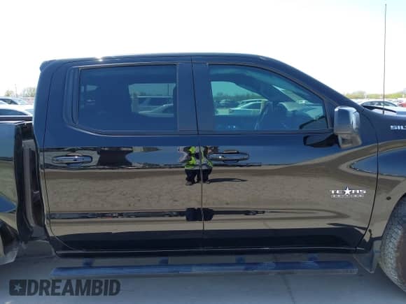 2024 Chevrolet Silverado 1500 RST с VIN 3GCPADED0RG354088, выставлен на аукционе IAAI как лот 41816421 с пробегом 4 968 миль миль и . История ставок и продаж доступна на DreamBid. Изображение 14.