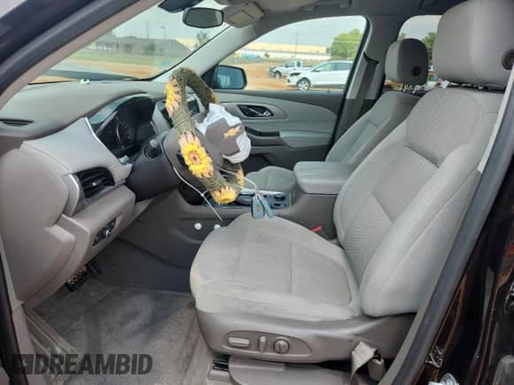 2018 Chevrolet Traverse LT Cloth с VIN 1GNERGKW3JJ126877, выставлен на аукционе Copart как лот 71099195 с пробегом 86 991 миль миль и Списание • Salvage title. История ставок и продаж доступна на DreamBid. Изображение 7.