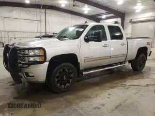 2014 Chevrolet Silverado 2500HD LTZ with VIN 1GC1KYEGXEF124896, listed as a Copart auction lot 77496614 with 231,911 mi miles and Clean title. Bid and sale history available at DreamBid. Image 1.