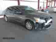 2015 Nissan Altima S z VIN 1N4AL3AP4FC435268, wystawiony jako IAAI lot #43120528 z przebiegiem 147 099 mil mil oraz . Historia ofert i sprzedaży dostępna na DreamBid. Obrazek 1.