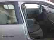 2004 Chevrolet Malibu z VIN 1G1ZS52F94F239378, wystawiony jako IAAI lot #42204026 z przebiegiem 202 475 mil mil oraz . Historia ofert i sprzedaży dostępna na DreamBid. Obrazek 5.