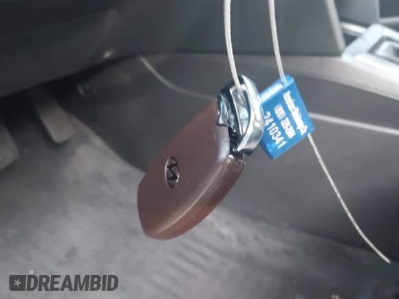 2018 Hyundai Elantra SEL z VIN 5NPD84LF7JH397342, wystawiony jako IAAI lot #42755862 z przebiegiem 63 565 mil mil oraz . Historia ofert i sprzedaży dostępna na DreamBid. Obrazek 11.