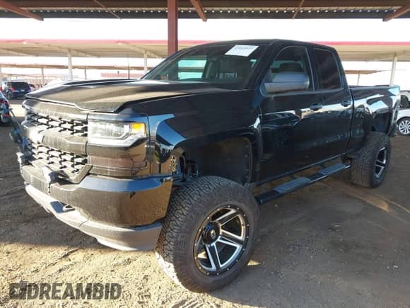 2017 Chevrolet Silverado 1500 Custom с VIN 1GCRCPEH7HZ132377, выставлен на аукционе IAAI как лот 43165927 с пробегом 88 671 миль миль и . История ставок и продаж доступна на DreamBid. Изображение 17.