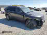 2018 Jeep Grand Cherokee Laredo E with VIN 1C4RJFAG4JC405300, listed as a Copart auction lot 70443305 with 117,271 mi miles and Salvage title. Bid and sale history available at DreamBid. Image 4.