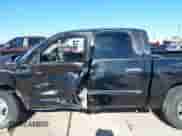 2005 Dodge Dakota SLT z VIN 1D7HE48N15S271078, wystawiony jako IAAI lot #41666707 z przebiegiem 164 180 mil mil oraz . Historia ofert i sprzedaży dostępna na DreamBid. Obrazek 15.