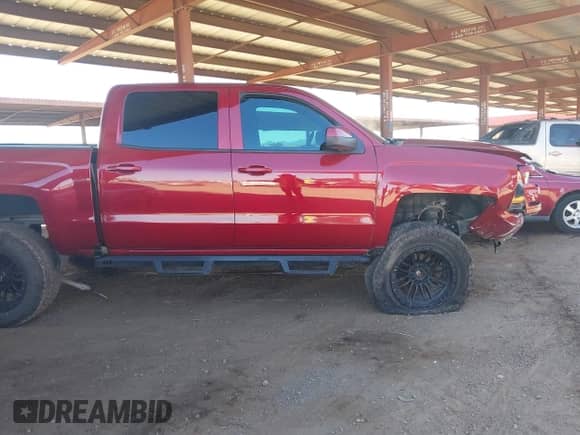 2018 Chevrolet Silverado 1500 LT с VIN 3GCUKREC9JG487635, выставлен на аукционе IAAI как лот 43306669 с пробегом 101 509 миль миль и . История ставок и продаж доступна на DreamBid. Изображение 13.