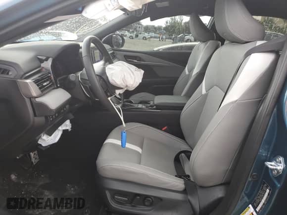 2025 Toyota Camry LE with VIN 4T1DAACK7SU161843, listed as a Copart auction lot 81209525 with 8,862 mi miles and Non repairable. Bid and sale history available at DreamBid. Image 7.