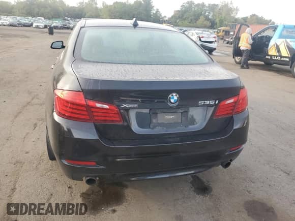 2016 BMW 5 Series 535i xDrive with VIN WBA5B3C54GD549452, listed as a Copart auction lot 83972835 with 85,714 mi miles and Clean title. Bid and sale history available at DreamBid. Image 6.