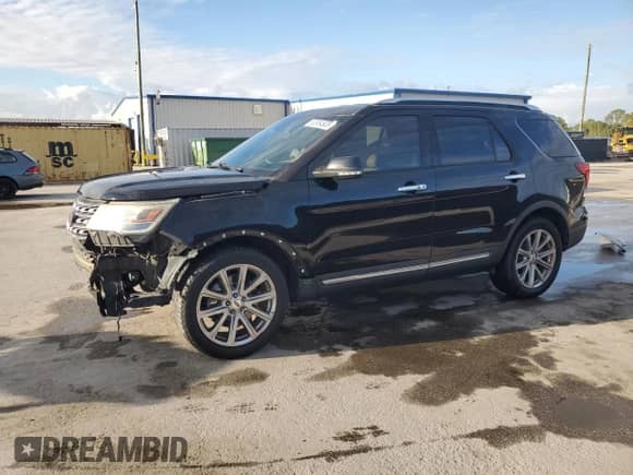 2017 Ford Explorer Limited z VIN 1FM5K7F88HGB81952, wystawiony jako Copart lot #83954605 z przebiegiem 110 880 mil mil oraz Szkoda całkowita • Salvage title. Historia ofert i sprzedaży dostępna na DreamBid. Obrazek 1.