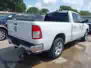 2022 Ram 1500 Big Horn z VIN 1C6RREBT8NN190343, wystawiony jako IAAI lot #42514747 z przebiegiem 65 593 mil mil oraz . Historia ofert i sprzedaży dostępna na DreamBid. Obrazek 4.