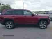 2024 Jeep Grand Cherokee Limited with VIN 1C4RJHBG6RC210112, listed as a IAAI auction lot 41922044 with 2,908 mi miles and . Bid and sale history available at DreamBid. Image 13.